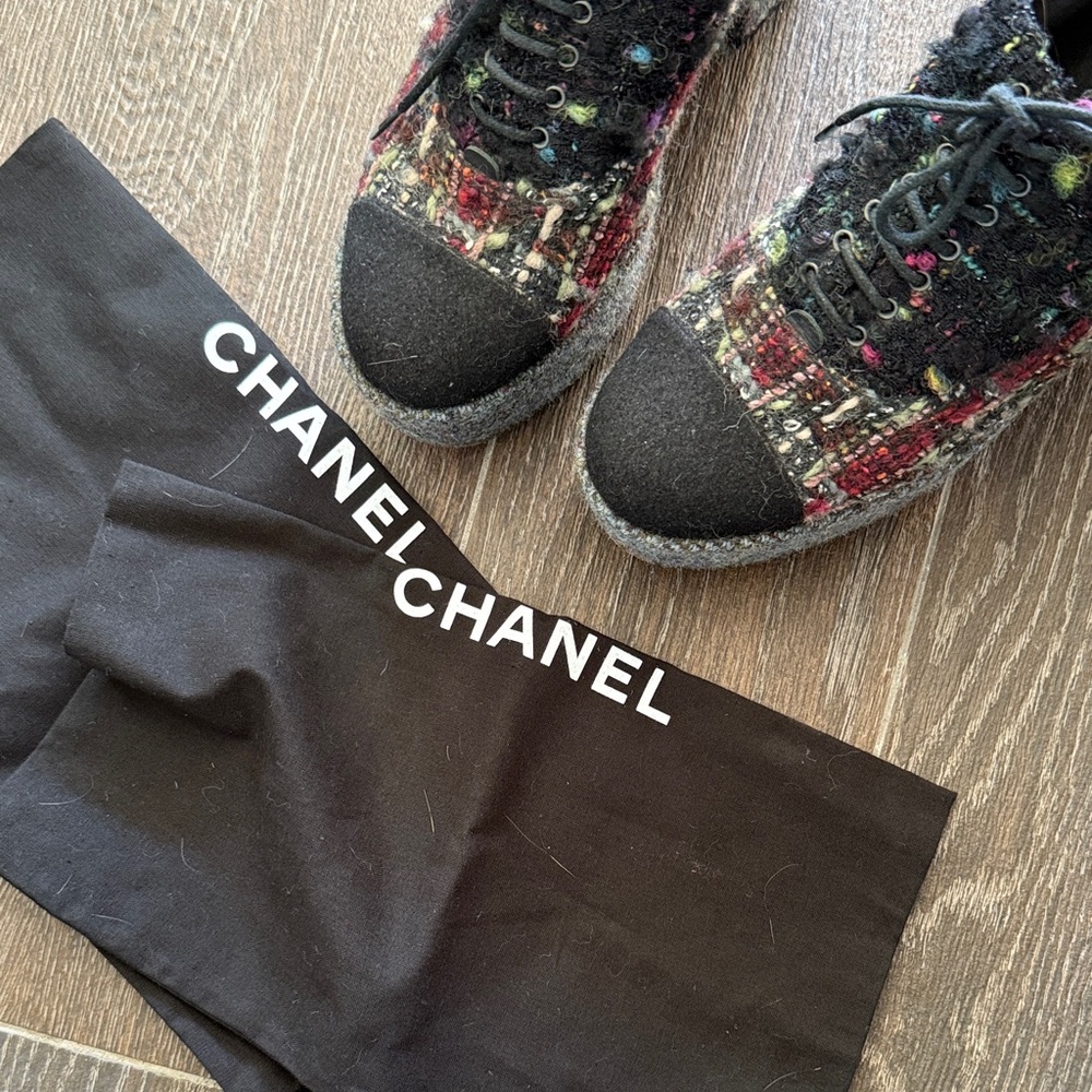 CHANEL Black and Multicolor Tweed Sneakers - Picture 2 of 7